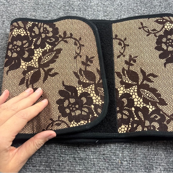 BELLY BANDIT LIMITED EDITION Womens Kourtney Kardashian postpartum belly wrap XS - Picture 2 of 6